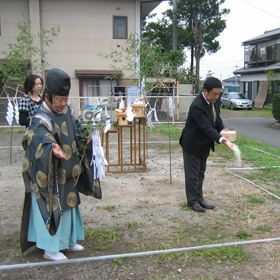 施工事例「長期優良住宅」栃木県真岡市Ｓ様邸05土地の神様にご挨拶です。